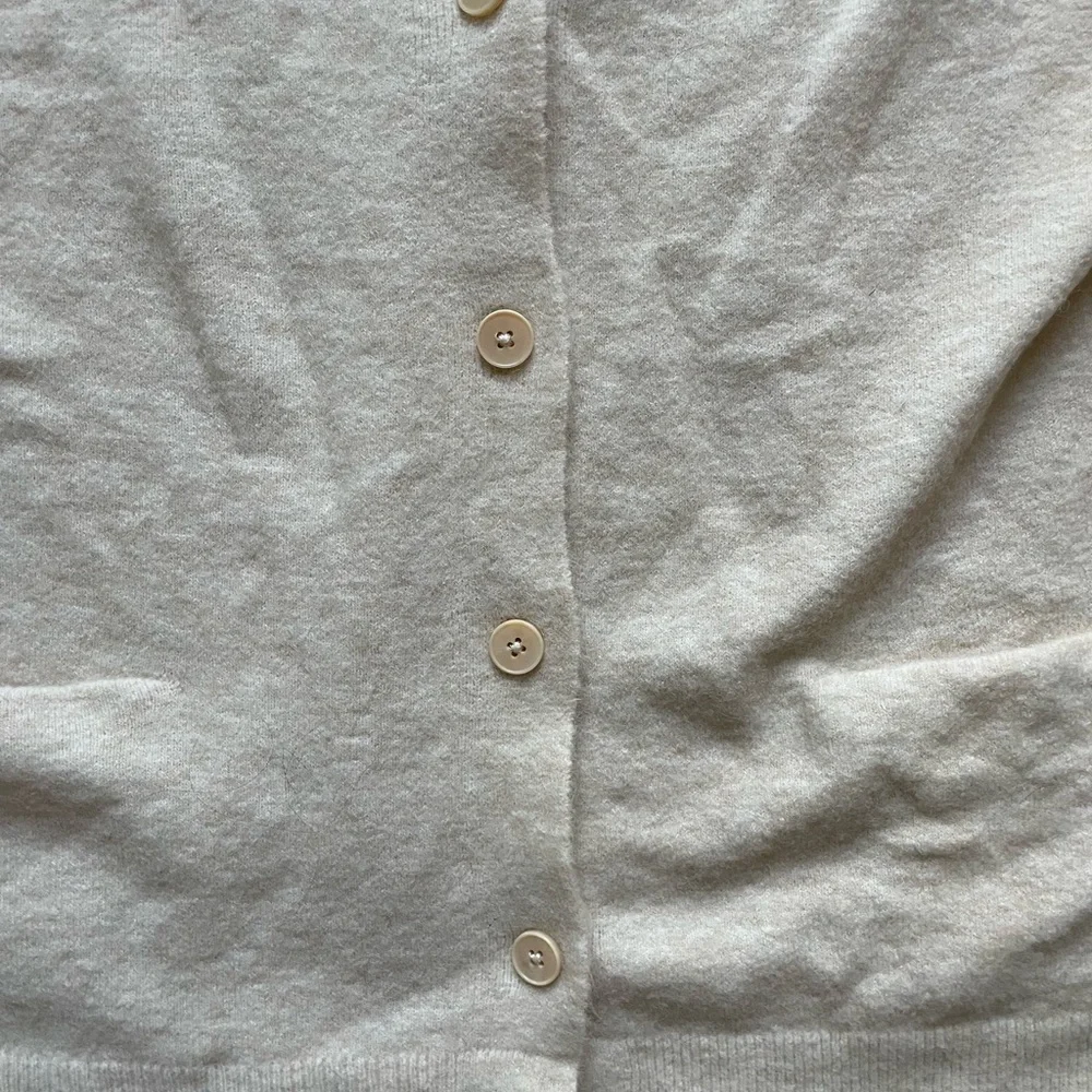 Wilfred Women’s Cardigan Size 3(L or XL) Cream Alpaca Knit Casual Office Neutral - Picture 4 of 9